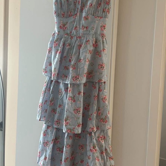 Abercrombie & Fitch Light Blue Floral Tiered Maxi Dress - Picture 2 of 3
